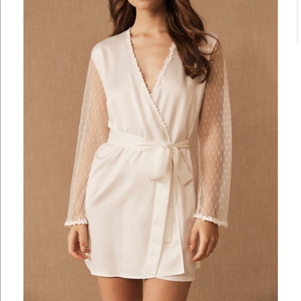 Flora Nikrooz Showstopper Cover Up - bridal robe
